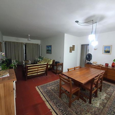 Apartamento Beira Mar Apartment กัวรูจา ภายนอก รูปภาพ