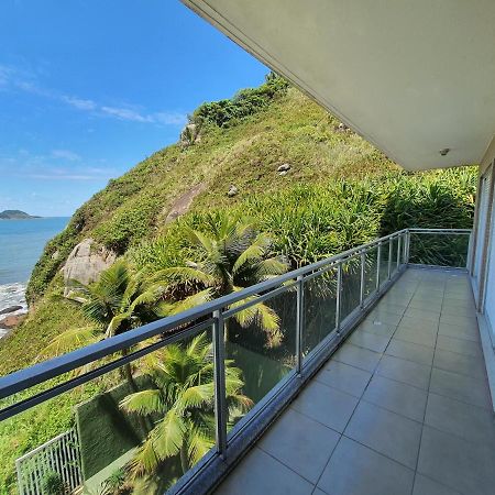 Apartamento Beira Mar Apartment กัวรูจา ภายนอก รูปภาพ