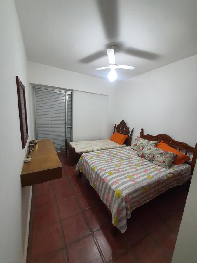 Apartamento Beira Mar Apartment กัวรูจา ภายนอก รูปภาพ