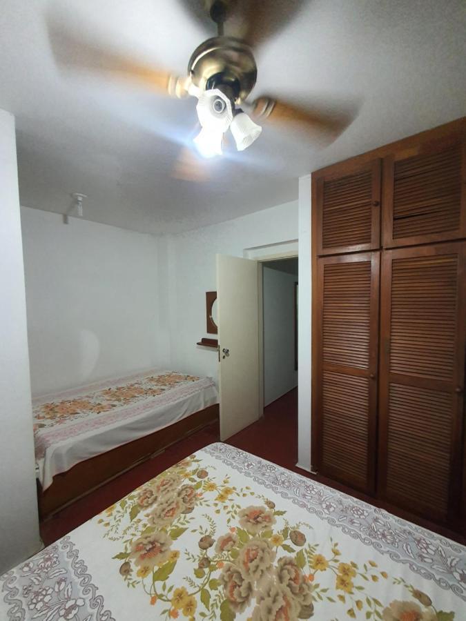 Apartamento Beira Mar Apartment กัวรูจา ภายนอก รูปภาพ